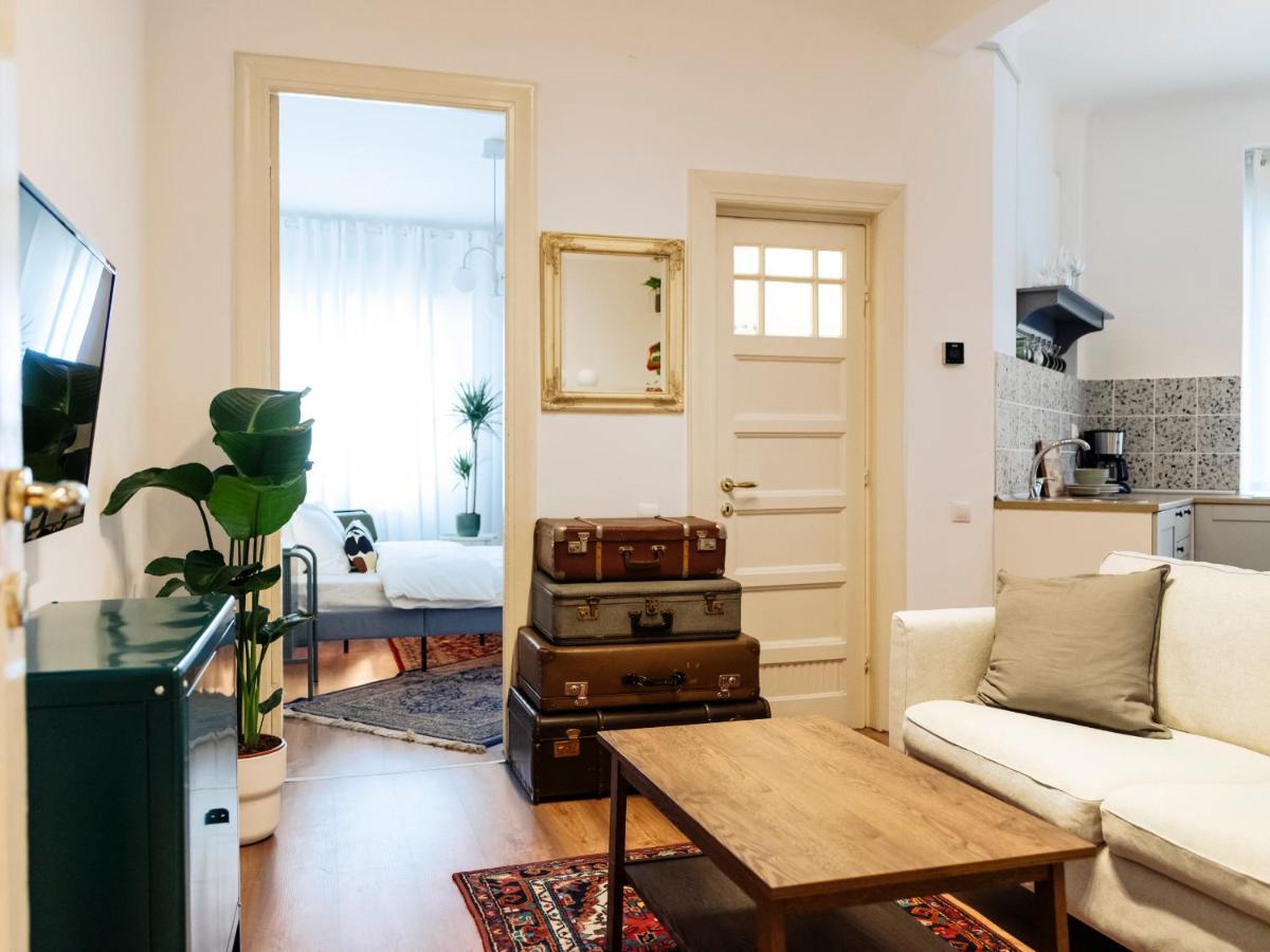 Lovely Vintage Double Studio In City Center Bucureşti Ngoại thất bức ảnh