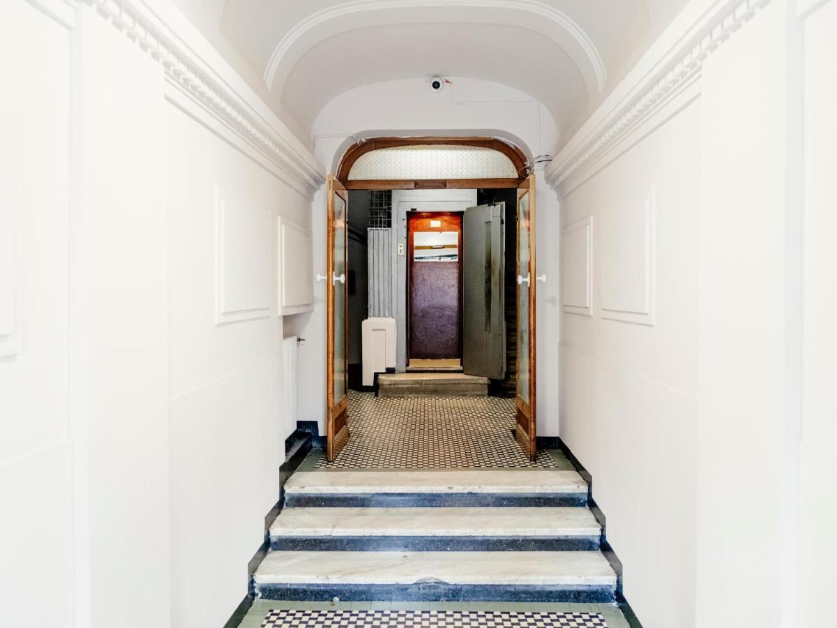 Lovely Vintage Double Studio In City Center Bucureşti Ngoại thất bức ảnh
