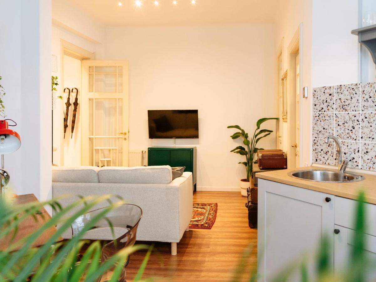 Lovely Vintage Double Studio In City Center Bucureşti Ngoại thất bức ảnh